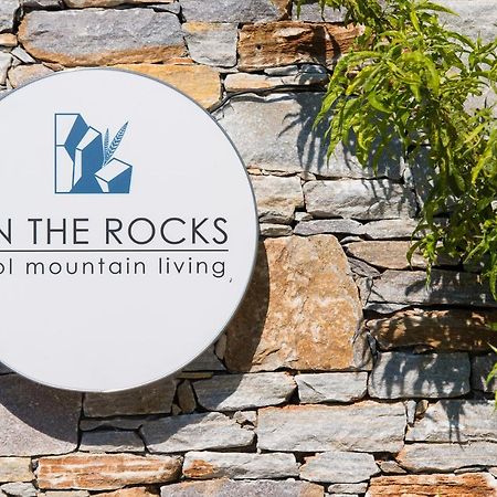On The Rocks Aparthotel Theologos  Exterior photo