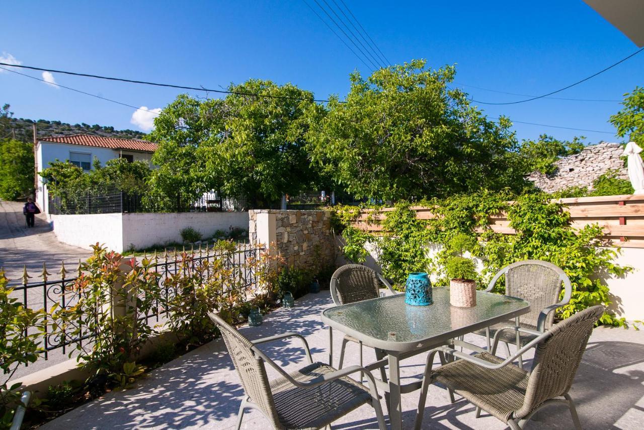 On The Rocks Aparthotel Theologos  Exterior photo
