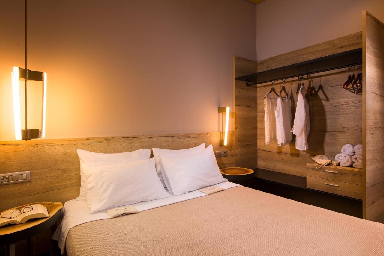 On The Rocks Aparthotel Theologos  Exterior photo
